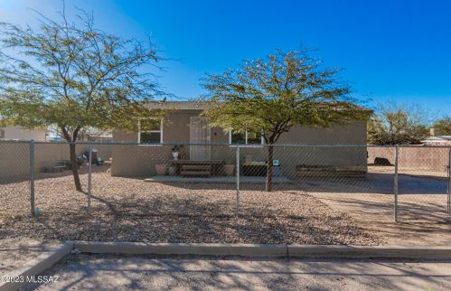 6041 Nelco Pl, Tucson, AZ 85706-5615