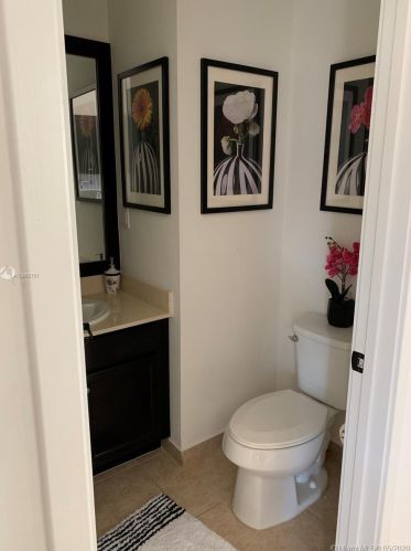 9764 34th Ct, Hialeah FL  33018-1880 exterior