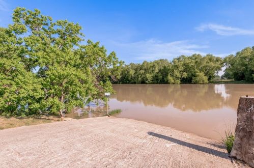 362 Marina Pl, Chita TX  75862-8211 exterior