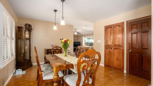 754 Tulare, Vacaville CA  95687-6250 exterior