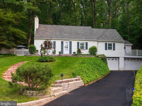 636 Shoemaker Ln, Norristown, PA 19406-3755