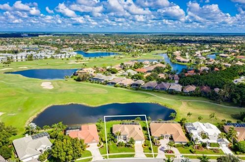 8918 Lely Island Cir, Naples, FL 34113-2611