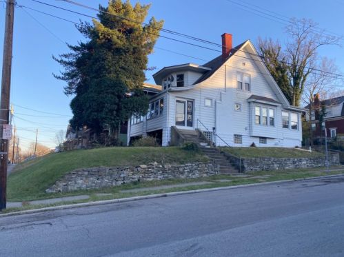1901 Crane Ave, Cincinnati, OH 45207-1632