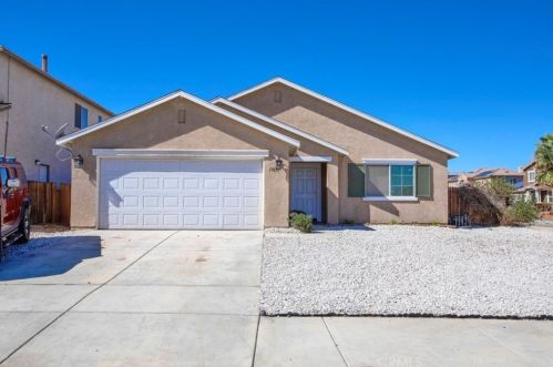 13696 Ashmont St, Victorville, CA 92392