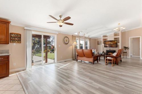 1992 Warmlands Ave, Vista CA  92084-3332 exterior