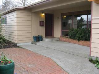 1904 Thurston Ave, Olympia, WA 98506-4655