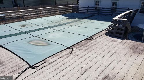 11 Mint Leaf Dr, Trenton NJ 08690-2217 exterior