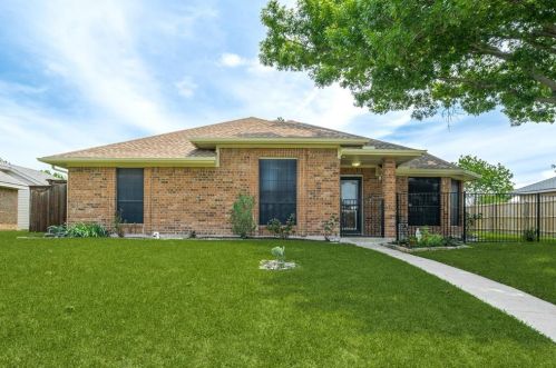 502 Kylie Ln, St Paul, TX 75098-4549