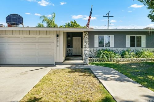 6070 Belen St, Long Beach, CA 90815-1403