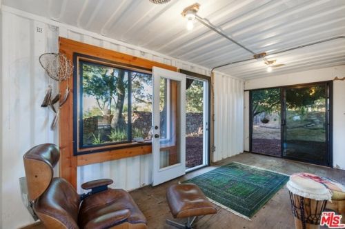 2440 Minard Rd, Topanga CA  90290-3402 exterior