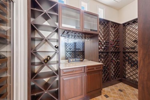 102 Felipe Ln, Bonita Springs, FL 34134-8515