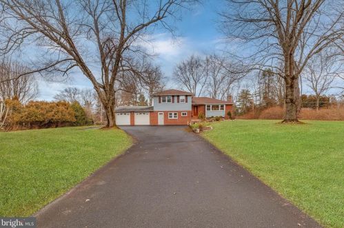 313 Baker Rd, Prospectville, PA 19002-2214
