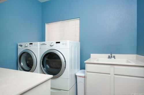 42320 Aaron Ct, Lancaster CA 93536-1266 exterior