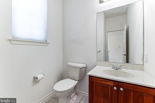 808 Phipps Woods Ct, Glen Mills PA  19342-2243 exterior