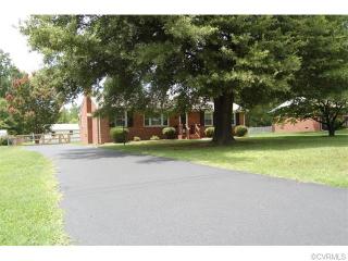 8418 Burnside Dr, Mechanicsville, VA 23116-1810