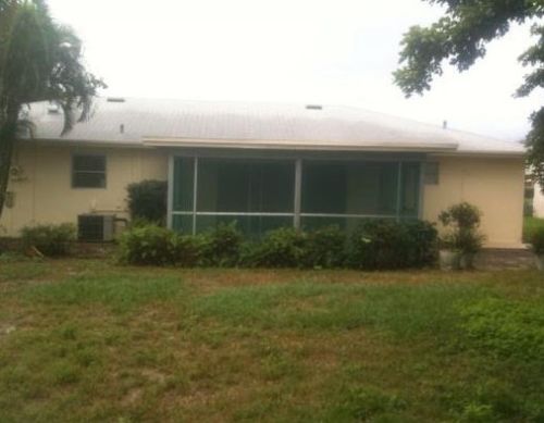 1517 42nd St, West Palm Beach, FL 33407-3649