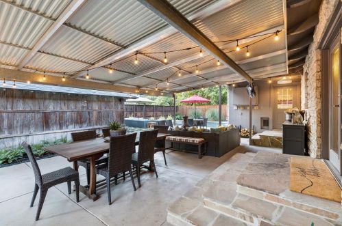 9335 Frst Hl Blvd, Dallas TX 75218-4004 exterior