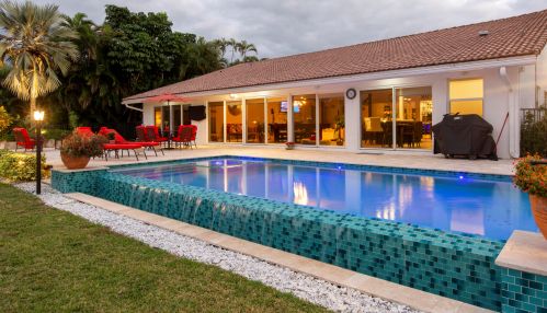 4993 Pineview Cir, Delray Beach, FL 33445-4348