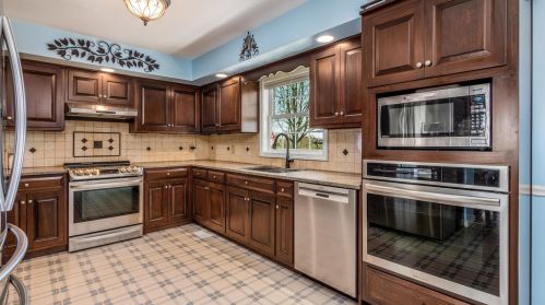 2306 Wesley Chapel Rd, Zanesville OH  43701-9334 exterior