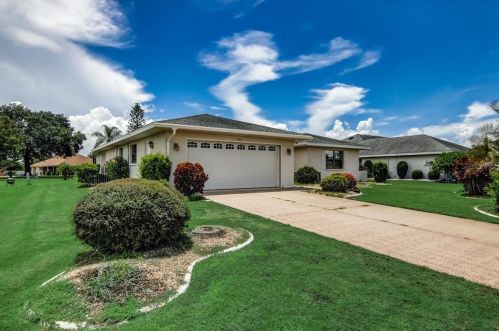 205 Brockfield Dr, Ruskin, FL 33573-5816
