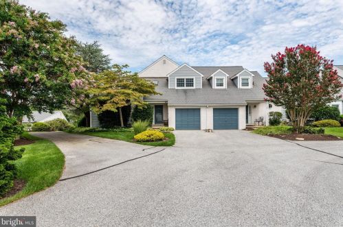 43 Hunters Run, Newtown Square, PA 19073-3928