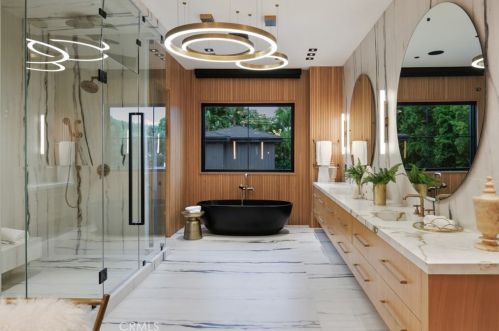 4508 Haskell Ave, Van Nuys CA  91436-3148 exterior