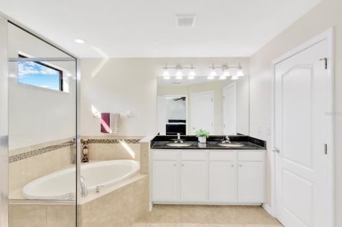 1854 Altavista Cir, Lakeland FL  33810-2795 exterior