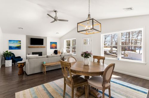 23 Holts Point Rd, Sandown NH  03873-2517 exterior