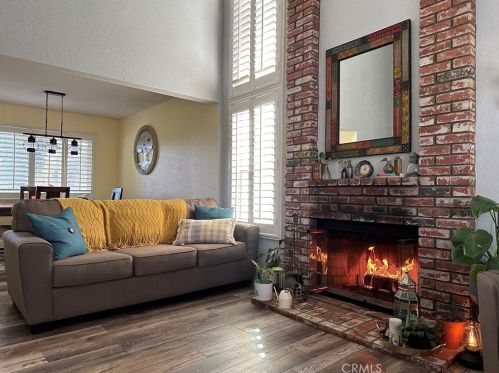 42002 Humber Dr, Temecula CA  92591-3803 exterior