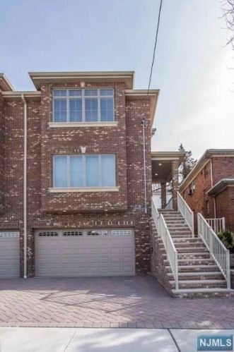 450 4th St, Palisades Park NJ  07650-2314 exterior