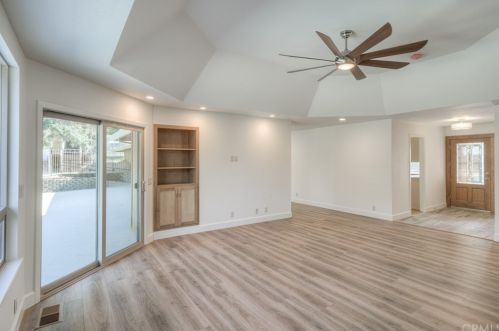 15 Woodcrest Dr, Oroville CA  95966-5518 exterior