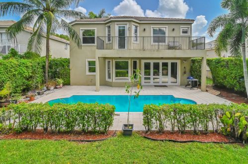 9084 Alexandra Cir, West Palm Beach, FL 33414-6442