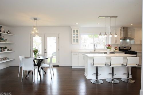 15 Carlton Dr, Montclair NJ  07043-2603 exterior