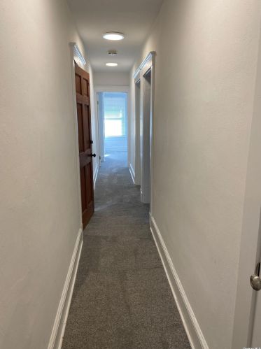 593 Main St, Islip Manor, NY 11751-3555