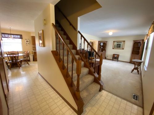 3563 Gary Dr, West Harrison, IN 47060-7740