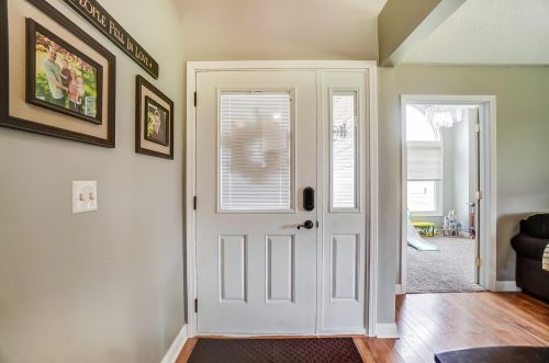 5885 Twitchell Rd, Springfield, OH 45502-9272