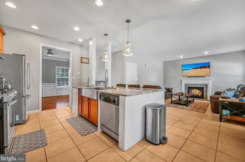 60 Silver Birch Dr, Lancaster PA  17602-7014 exterior