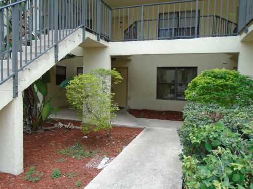 1660 Windorah Way, West Palm Beach, FL 33411-3930