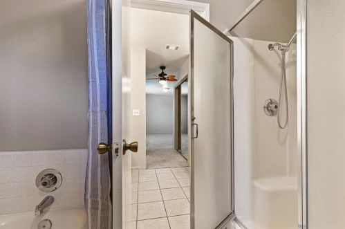 1026 Acaciawood Ct, Los Banos CA  93635-2937 exterior