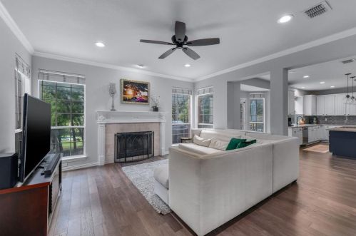 3808 Cherokee Dr, Bedford TX  76021-3110 exterior