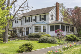24 Welling Ave, Pennington, NJ 08534-3319