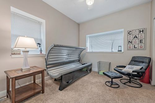 10 Chamber Plz, North Charleroi PA  15022-1601 exterior