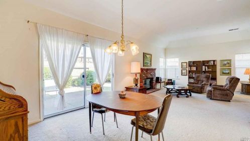 741 Tommy Dorsey Ct, Windsor CA  95492-7556 exterior