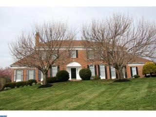 8 Foxview Cir, Hockessin, DE 19707-2504