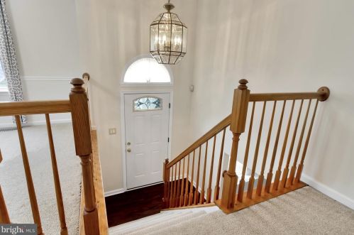 6 Terry Ct, New Castle DE  19720-7697 exterior