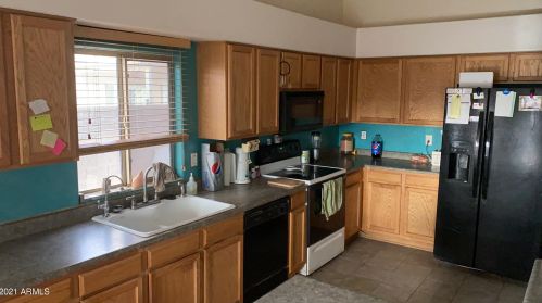 16300 Oachs Dr, Sun City, AZ 85374-5510