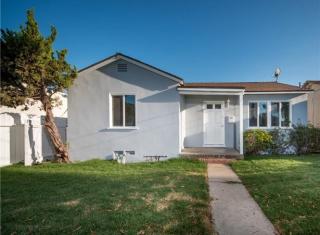 18516 Saticoy St, Los Angeles, CA 91335-2870