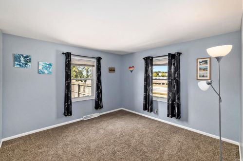 2115 Sarah St, Mishawaka IN  46545-6248 exterior