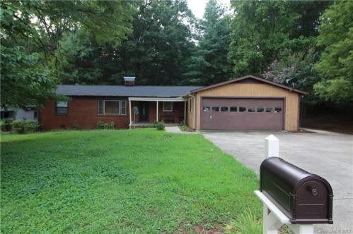 564 Hartness Rd, Statesville, NC 28677-3342