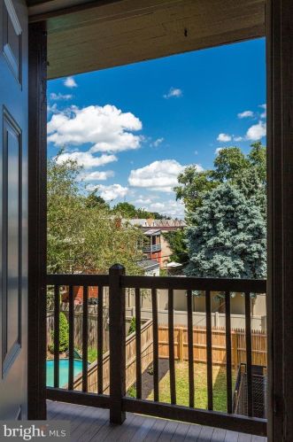 237 Lime St, Lancaster PA  17602-2748 exterior